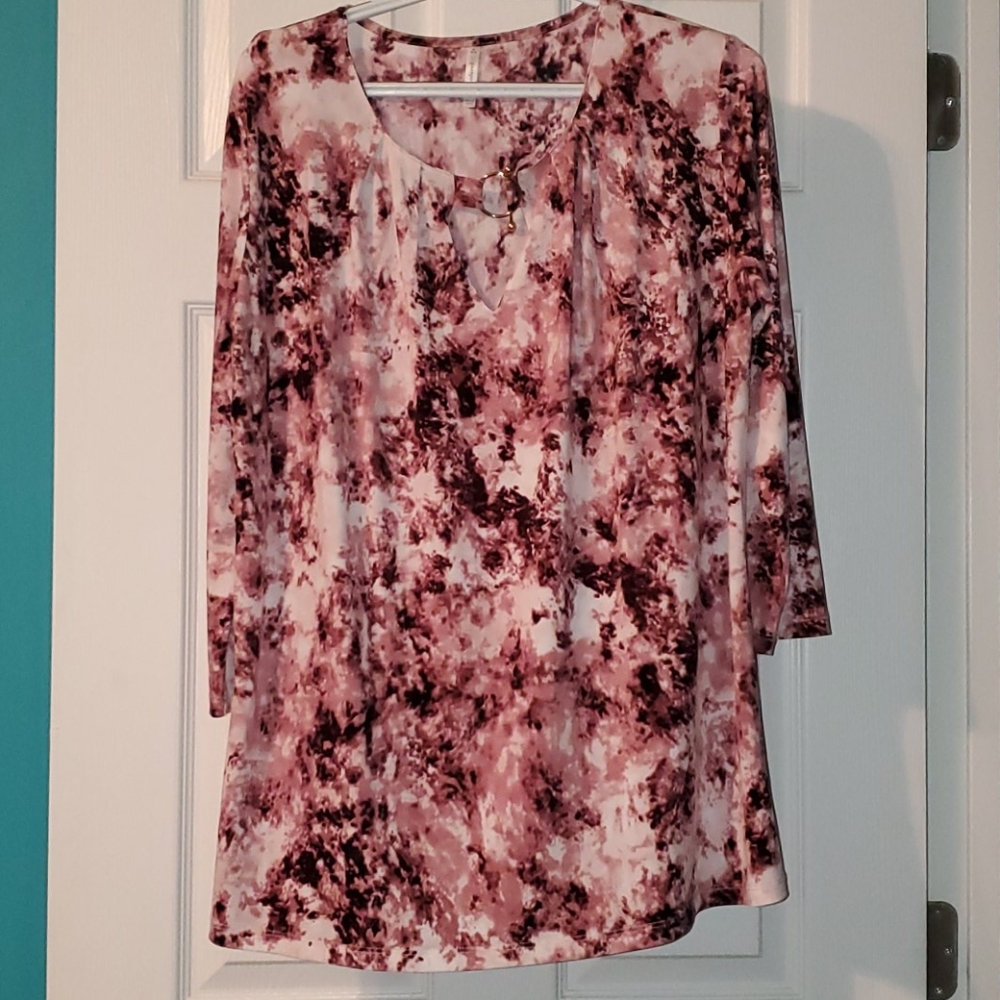 Maroon top
